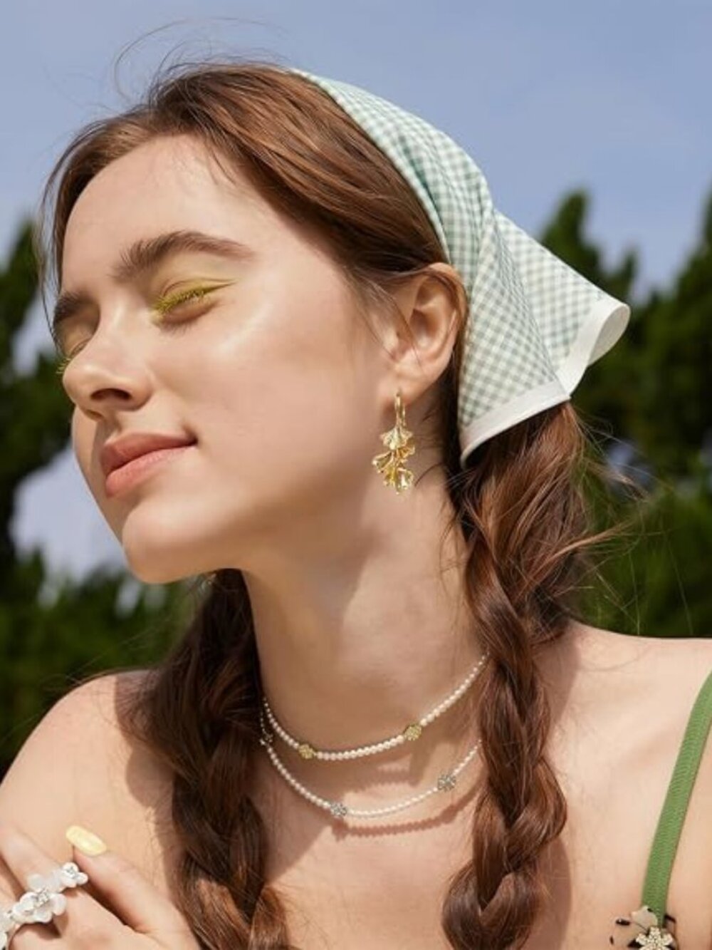 Flower Dangle Earrings for Women, Chunky Statement Unique Trendy Jewelry - Picture 6 of 6